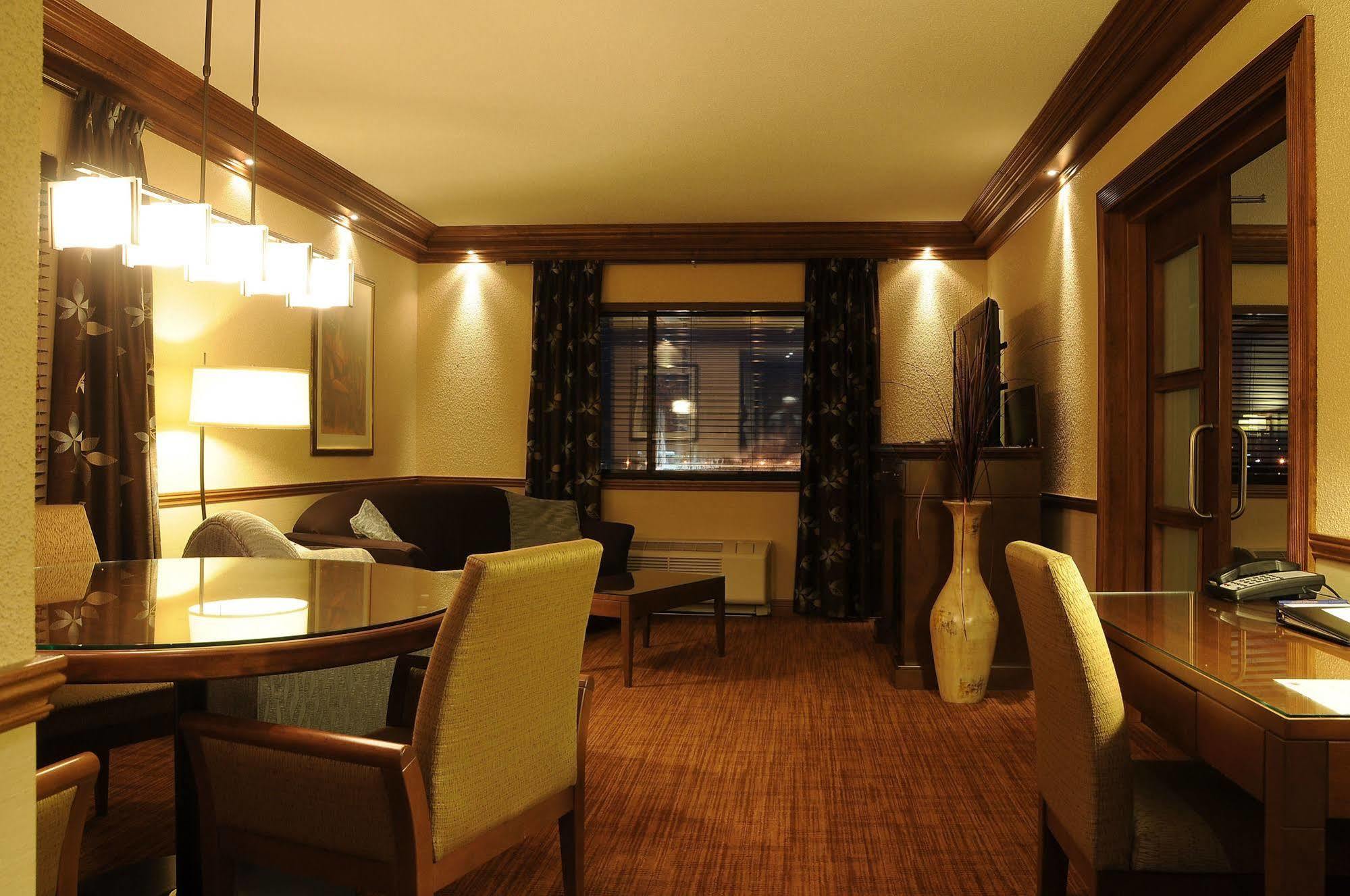 Hotel Le Montagnais Chicoutimi Exteriér fotografie